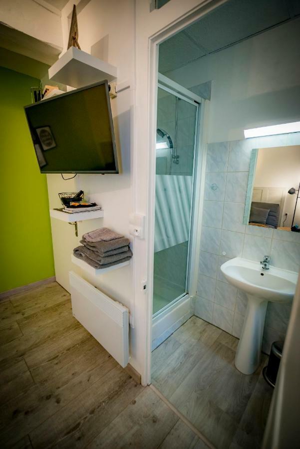 CHEVAL DE TROYES - Ecrin de calme - HYPER CENTRE Apartment Exterior foto