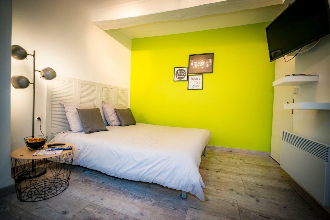 CHEVAL DE TROYES - Ecrin de calme - HYPER CENTRE Apartment Exterior foto